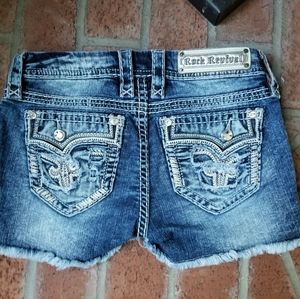 Mid-rise Betty Rock Revival Shorts